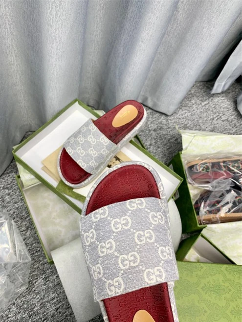 NewStyle 8695 Gucci Slipper 3243