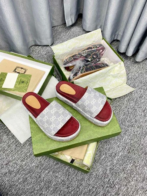 NewStyle 8695 Gucci Slipper 3243