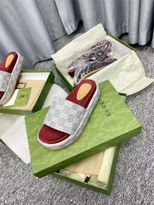 NewStyle 8695 Gucci Slipper 3243