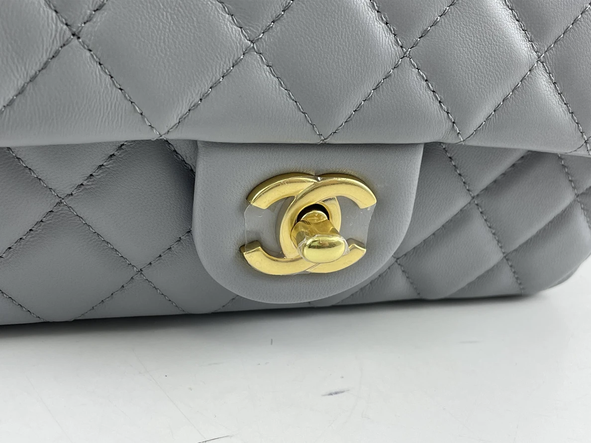 NewStyle Chanel Grey mini bag with gold ball (13 x 20 x 7 cm) 243