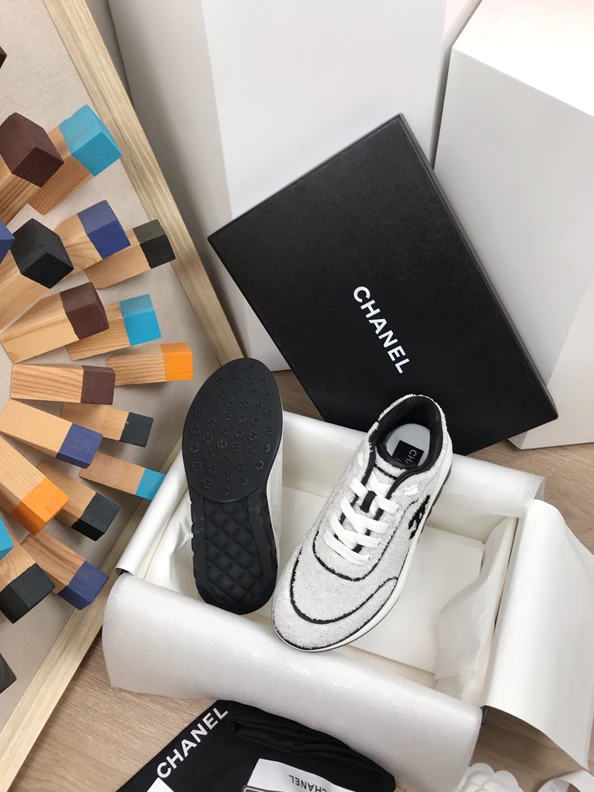 NewStyle Chanel Sneakers 1281
