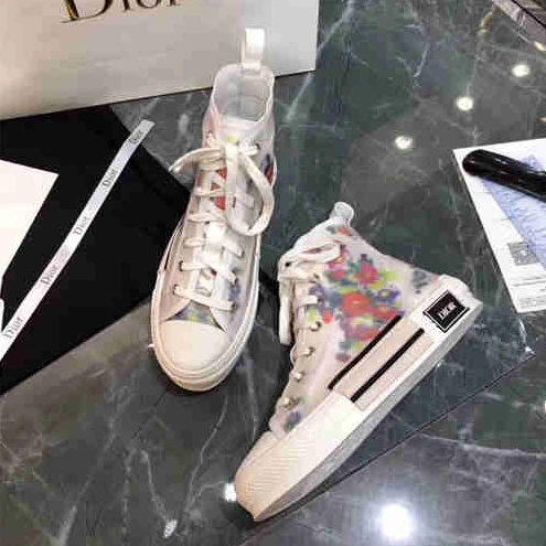 NewStyle DR Sneaker 1584