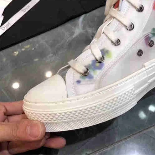 NewStyle DR Sneaker 1584
