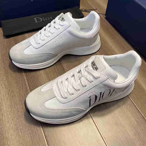 NewStyle DR Sneaker 1648