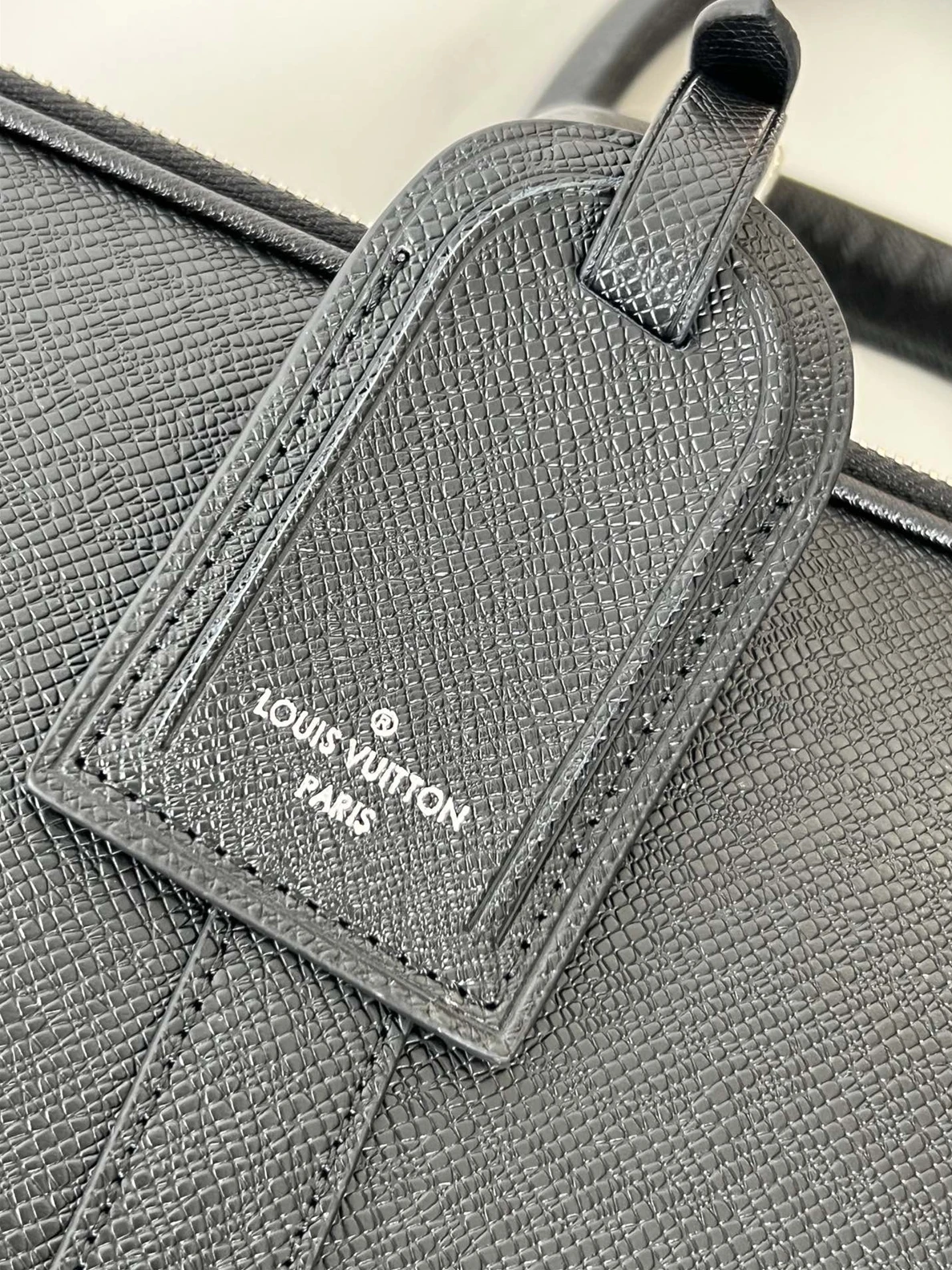 NewStyle LV mens Black handling bag, M30967 (40x29x9cm) 178