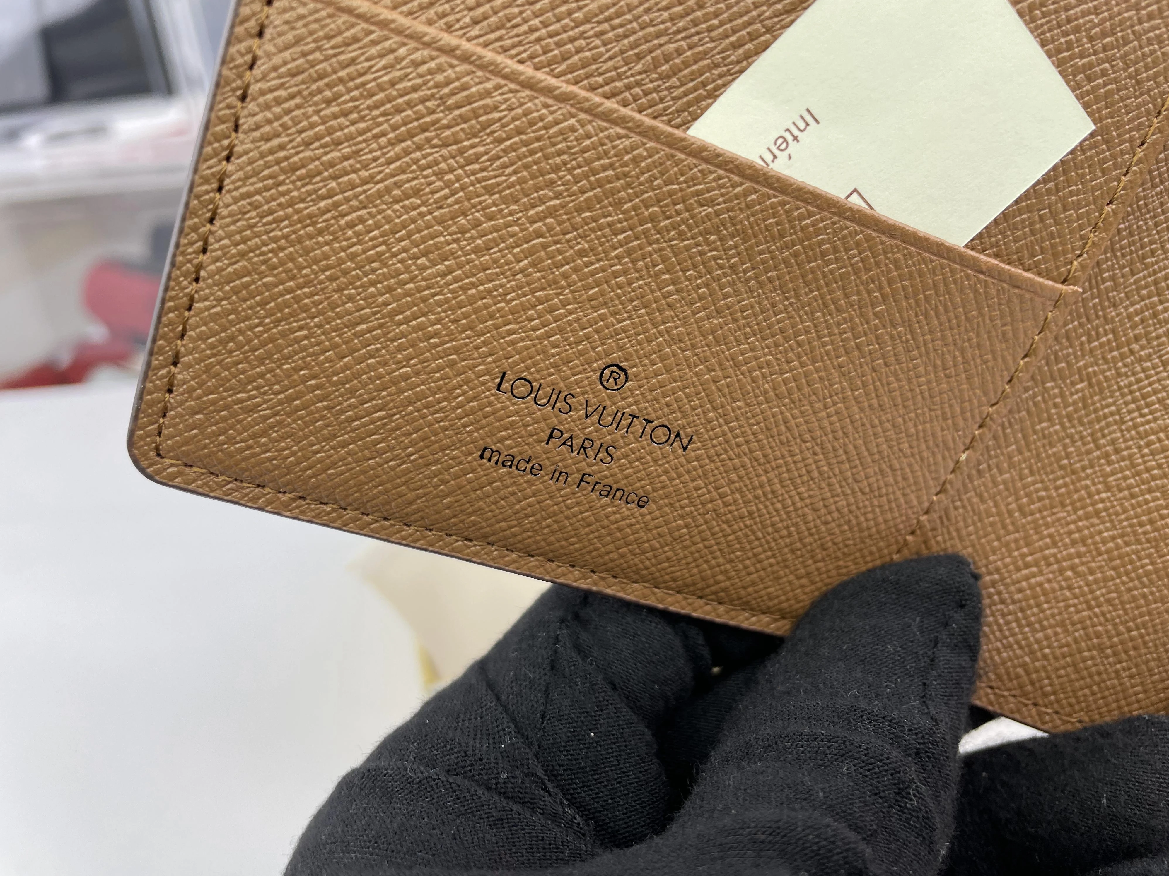 NewStyle Louis Vuitton Passport Cover Classic Style or Paris Tower (price for 1 pcs) 378