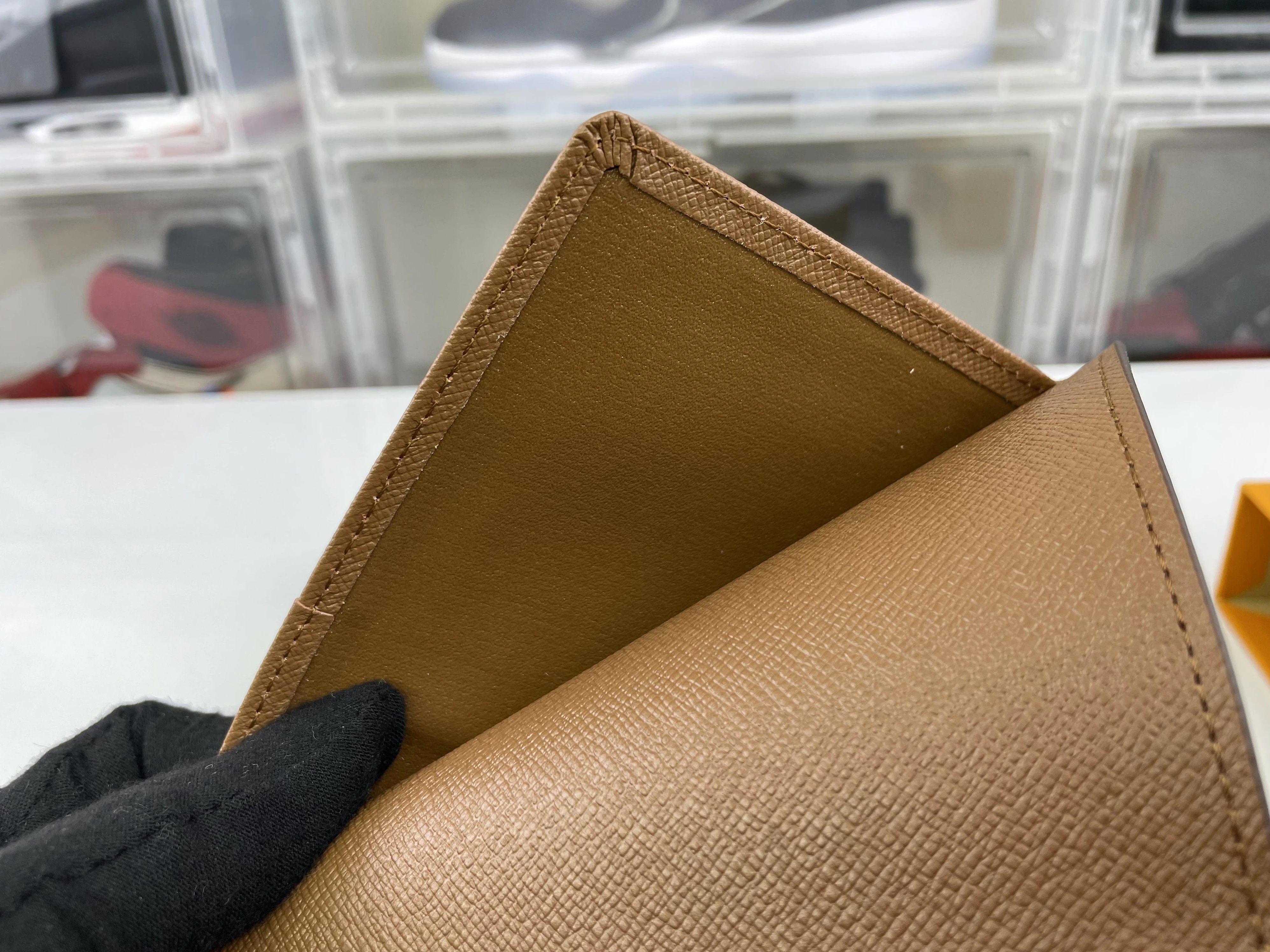NewStyle Louis Vuitton Passport Cover Classic Style or Paris Tower (price for 1 pcs) 378