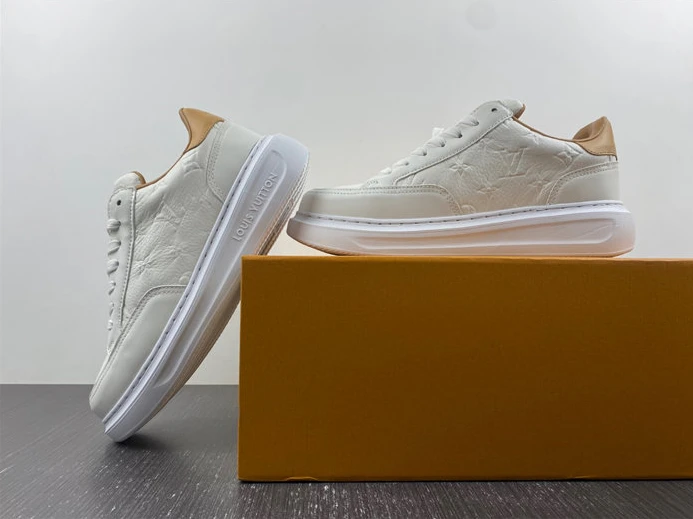 NewStyle Louis Vuitton White 1530