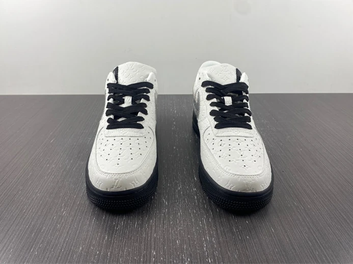 Nike Air Force 1 White Black UrbanStyle 2416