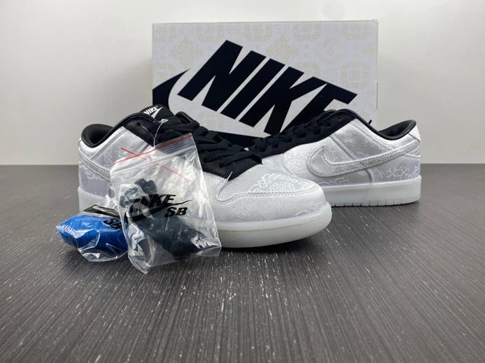 Nike Dunk Low CLOT Fragment White FN0315-110 Comfortable 1779