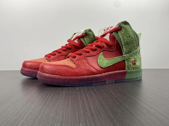 Nike SB Dunk High Strawberry Cough CW7093-600 Popular 2049