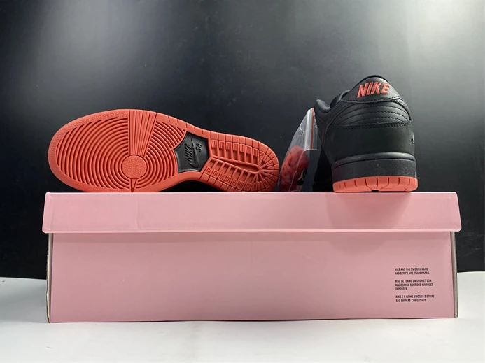 Nike SB Dunk Low Black Pigeon  883232-008 Popular 2194