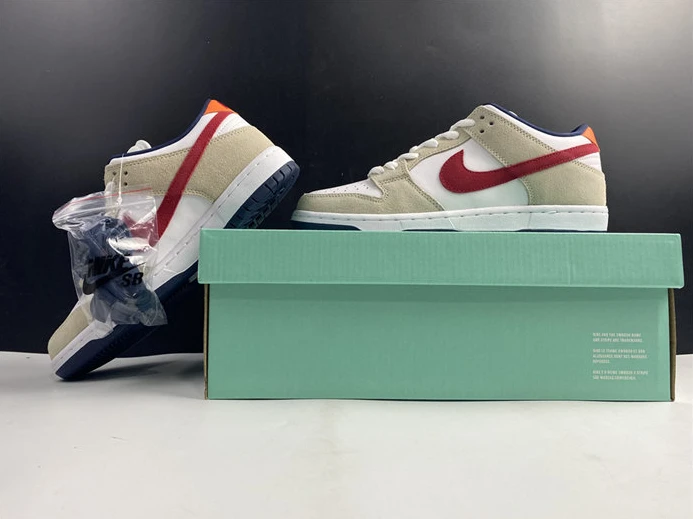 Nike SB Dunk Low Crimson 304292-161 ModernLook 2221