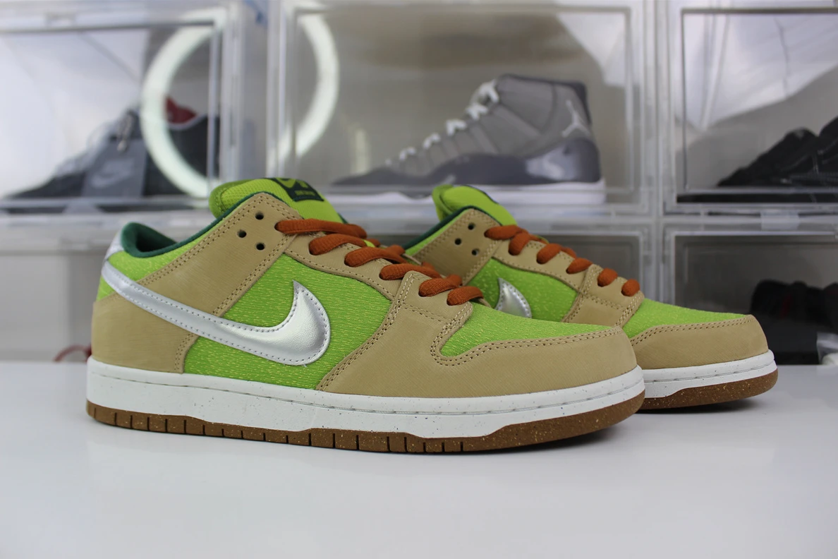 Nike SB Dunk Low “Escargot” ModernLook 1713