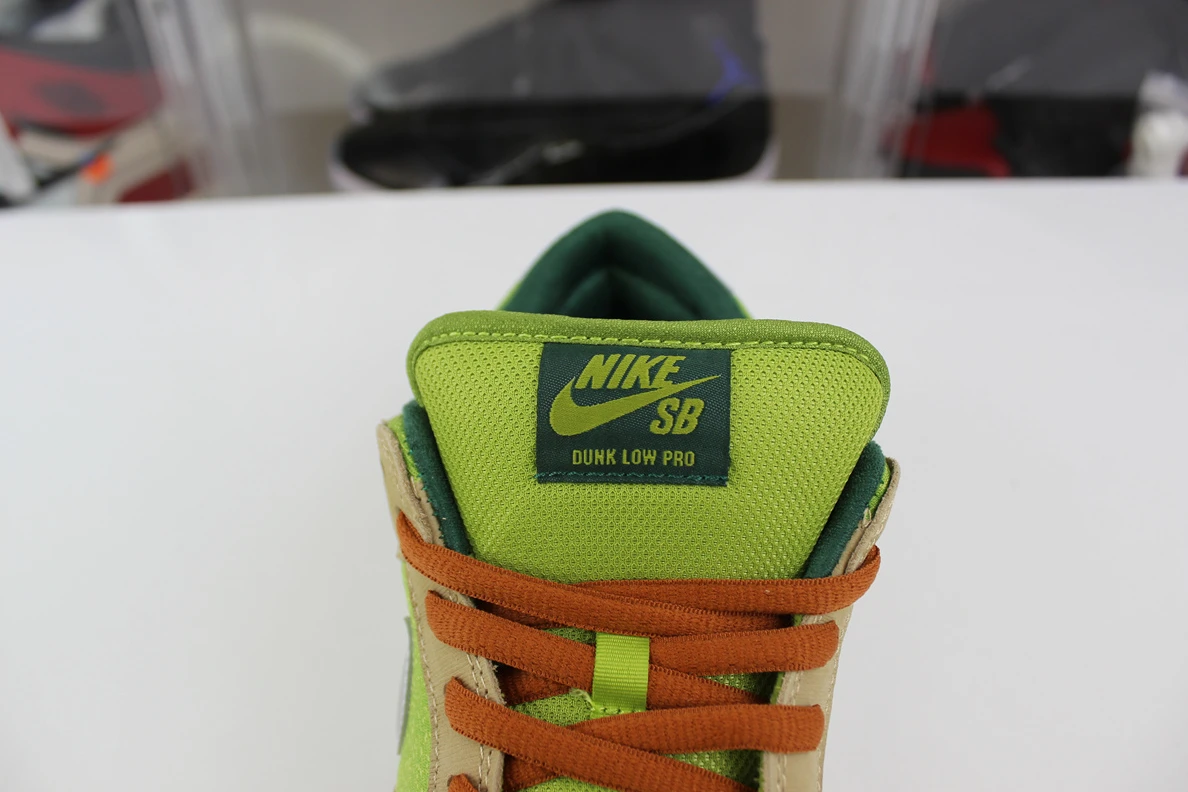 Nike SB Dunk Low “Escargot” ModernLook 1713