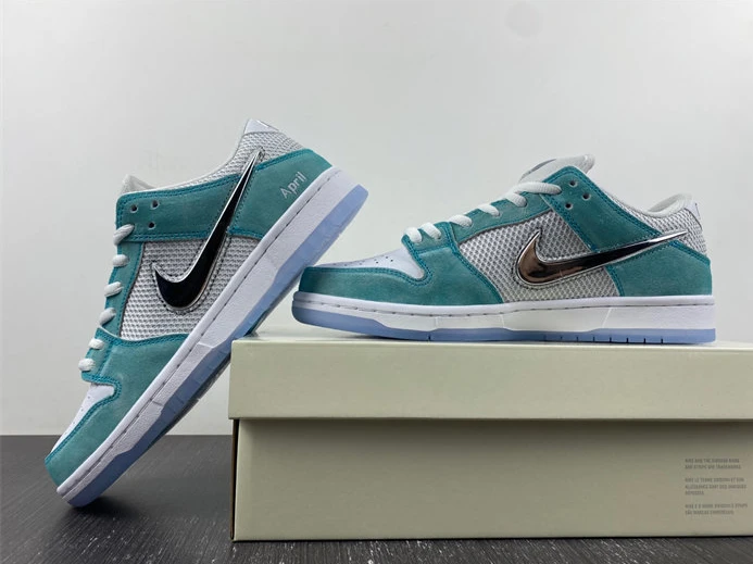 Nike SB Dunk Low FD2562-400 GoodFit 1773