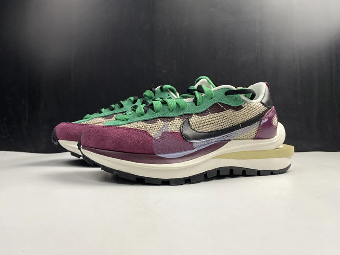 Nike Vaporwaffle sacai Villain Red Neptune Green BestValue 2708