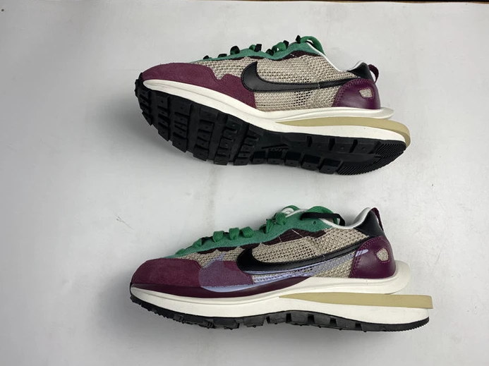 Nike Vaporwaffle sacai Villain Red Neptune Green BestValue 2708