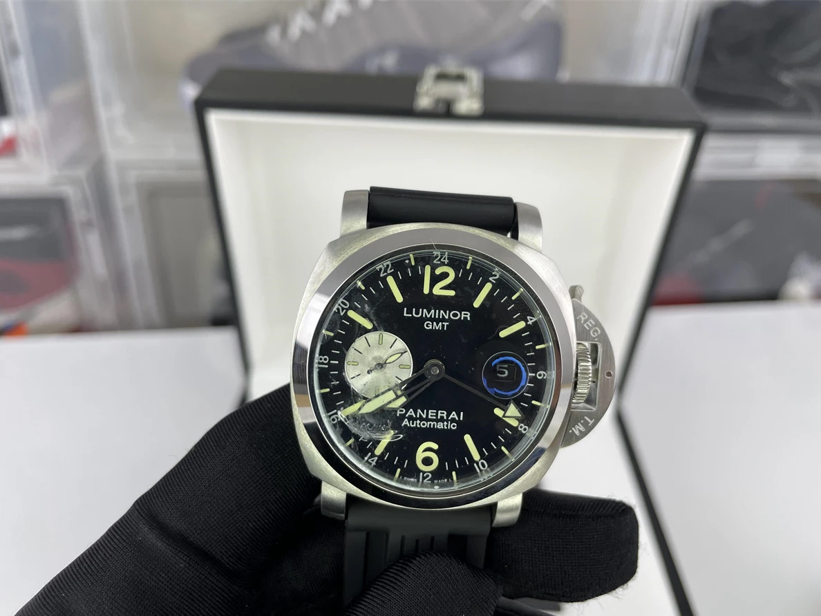 OFFICINE Panerai Black Luminor GMT DailyWear 311