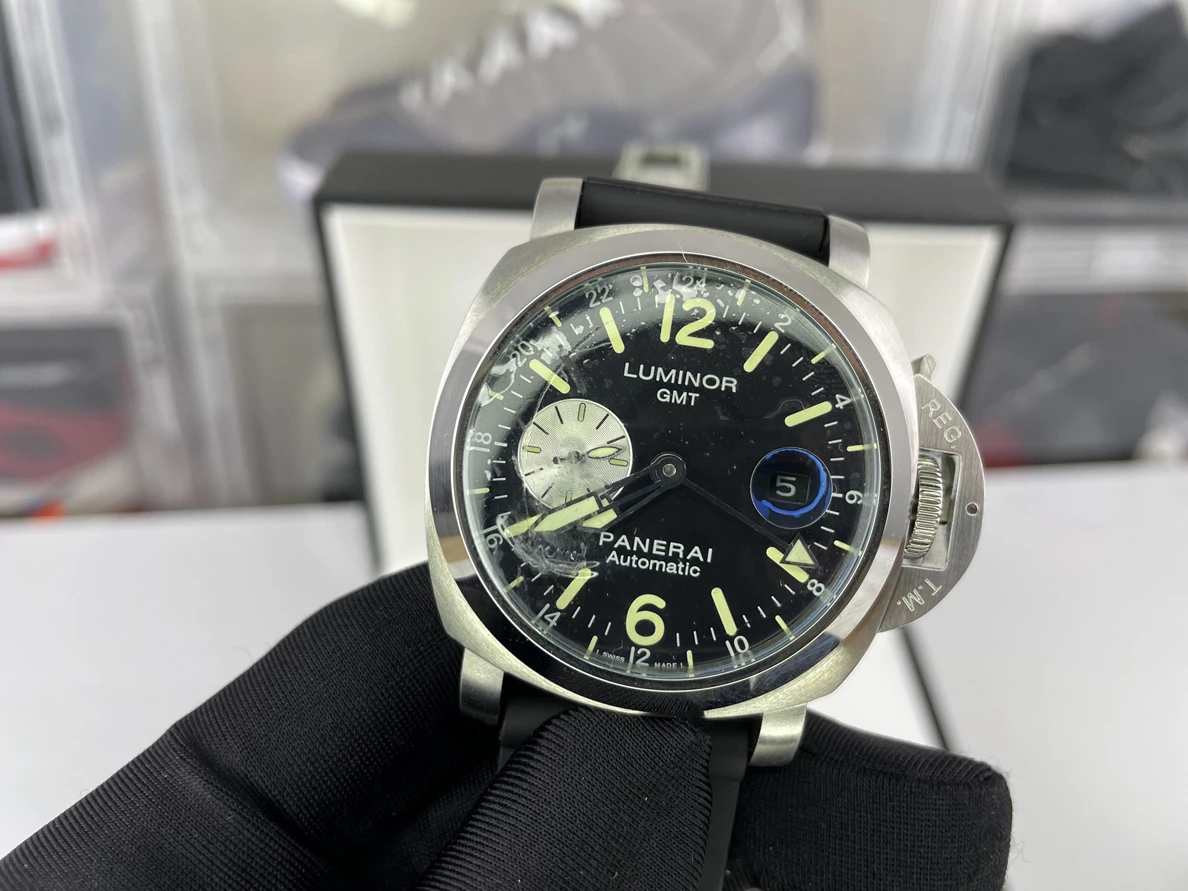OFFICINE Panerai Black Luminor GMT DailyWear 311