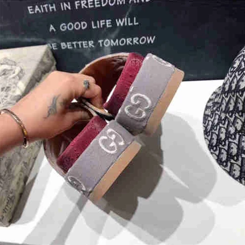 Popular 2572 Gucci Slipper 3101
