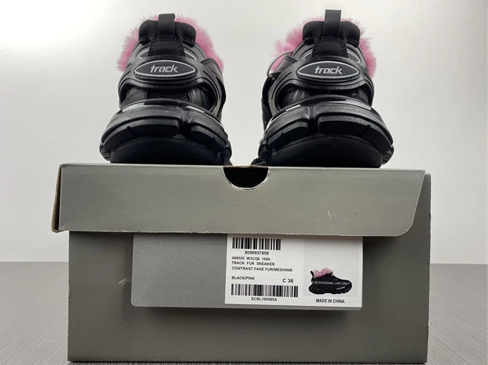 Popular 5750 BLCG Track Fake Fur Black Pink  668555 W3CQ6 3443