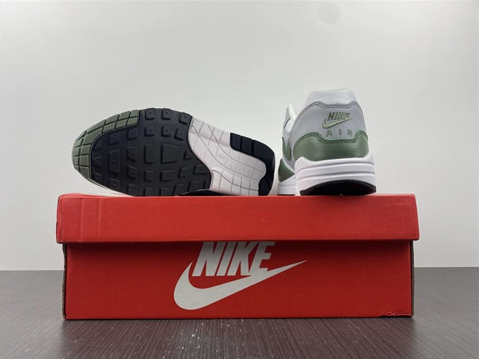 Popular 8217 Nike Air Max 1 Spiral Sage DB5074- 2569