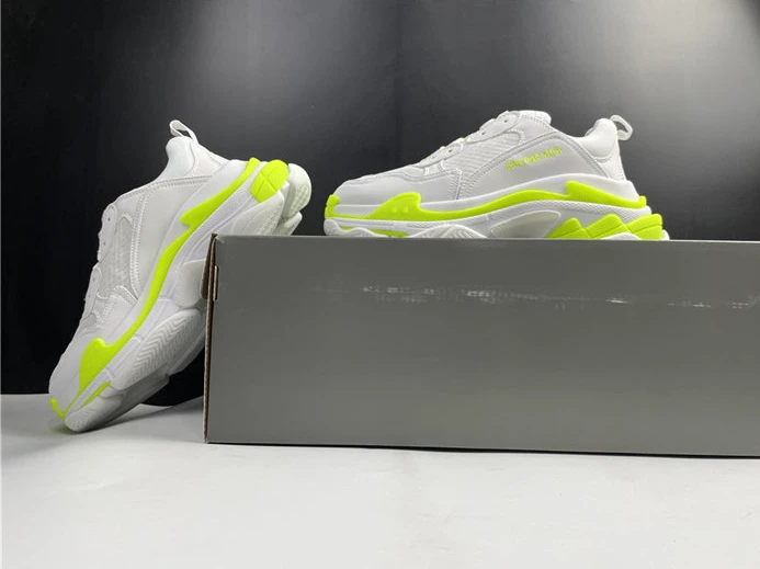 Popular BLCG TRIPLE SNEAKER 536737 W0901 9088 3398