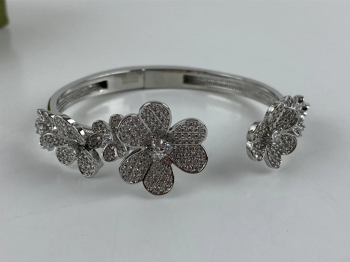 Popular Jewelry bracelet (price for each pcs) 9