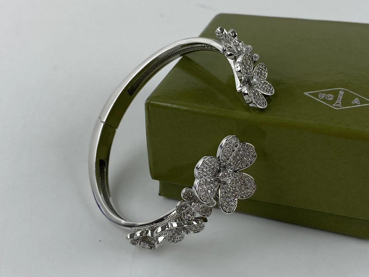 Popular Jewelry bracelet (price for each pcs) 9