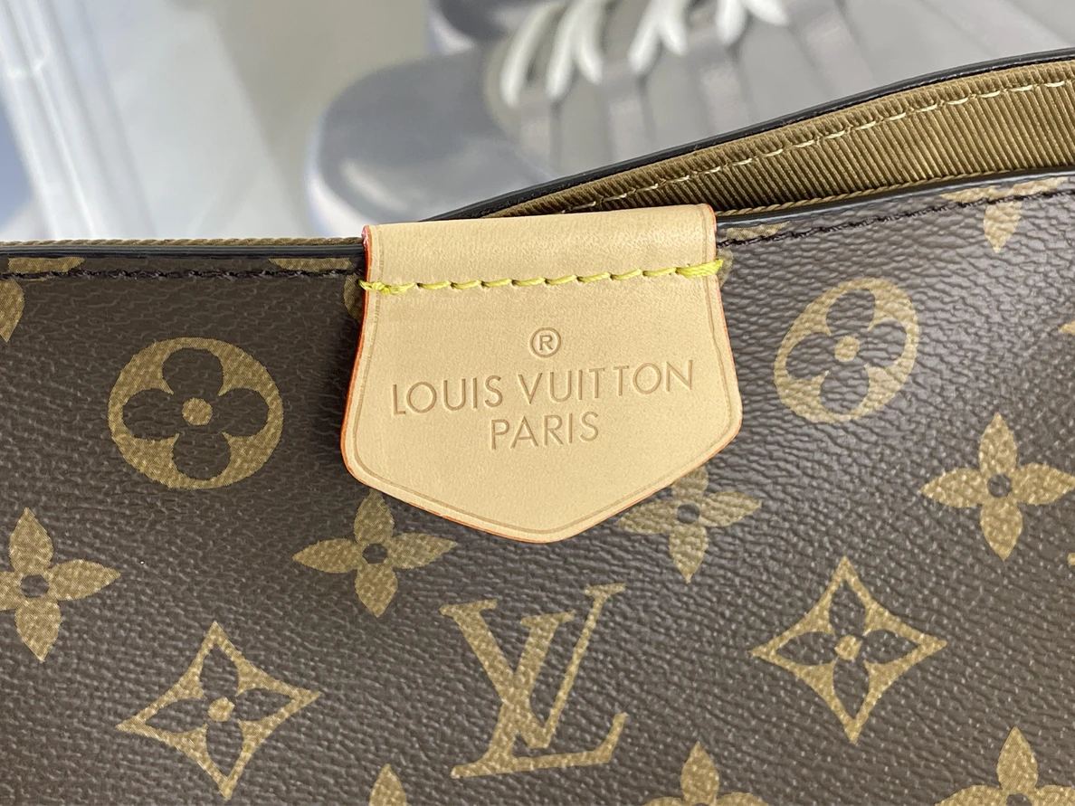 Popular LV Delightful shopping bag, monogram marks (41 x 35 x14 cm) 174