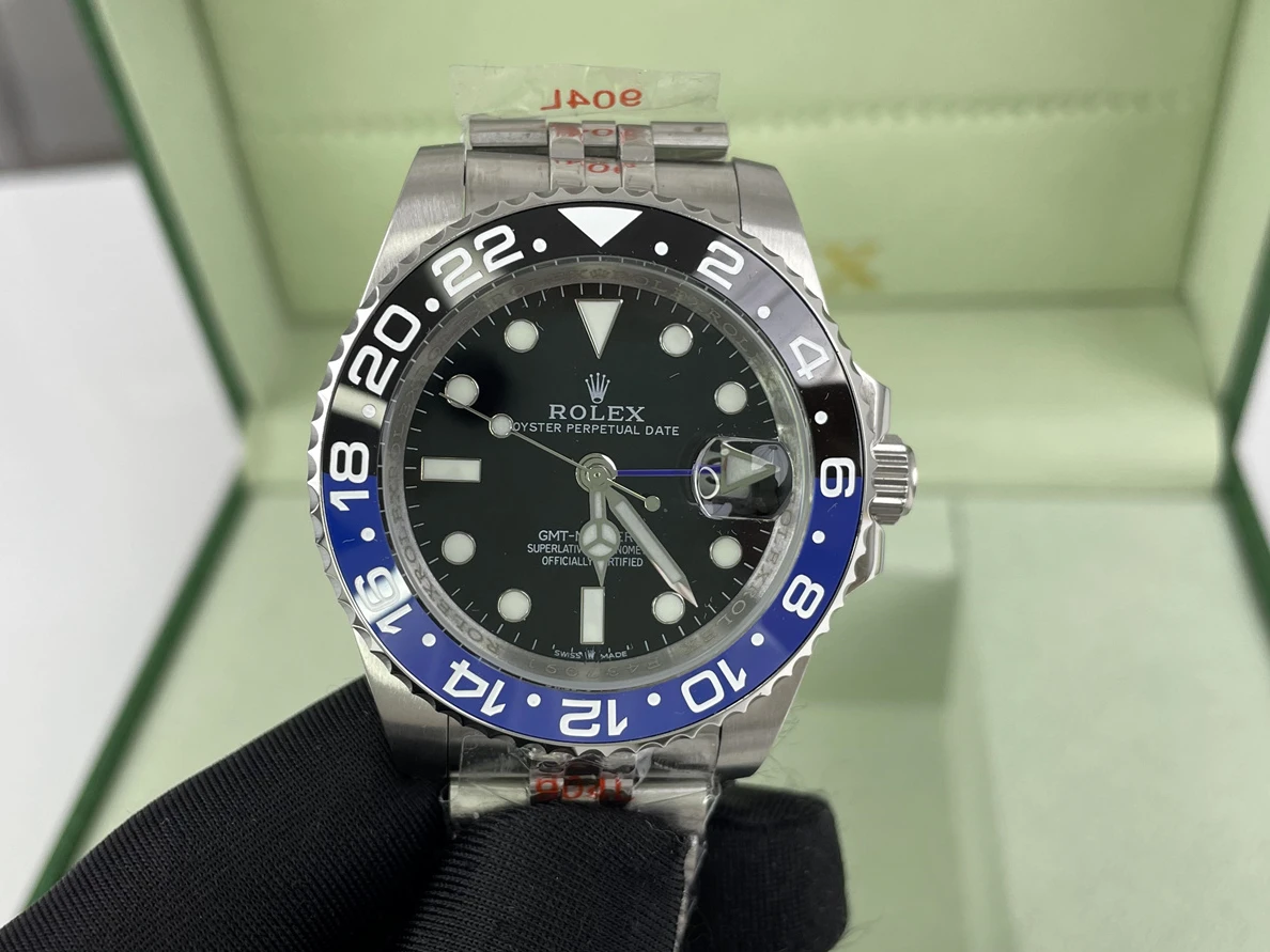Rolex Black Blue Ghost watch (43 mm) Fashionable 304