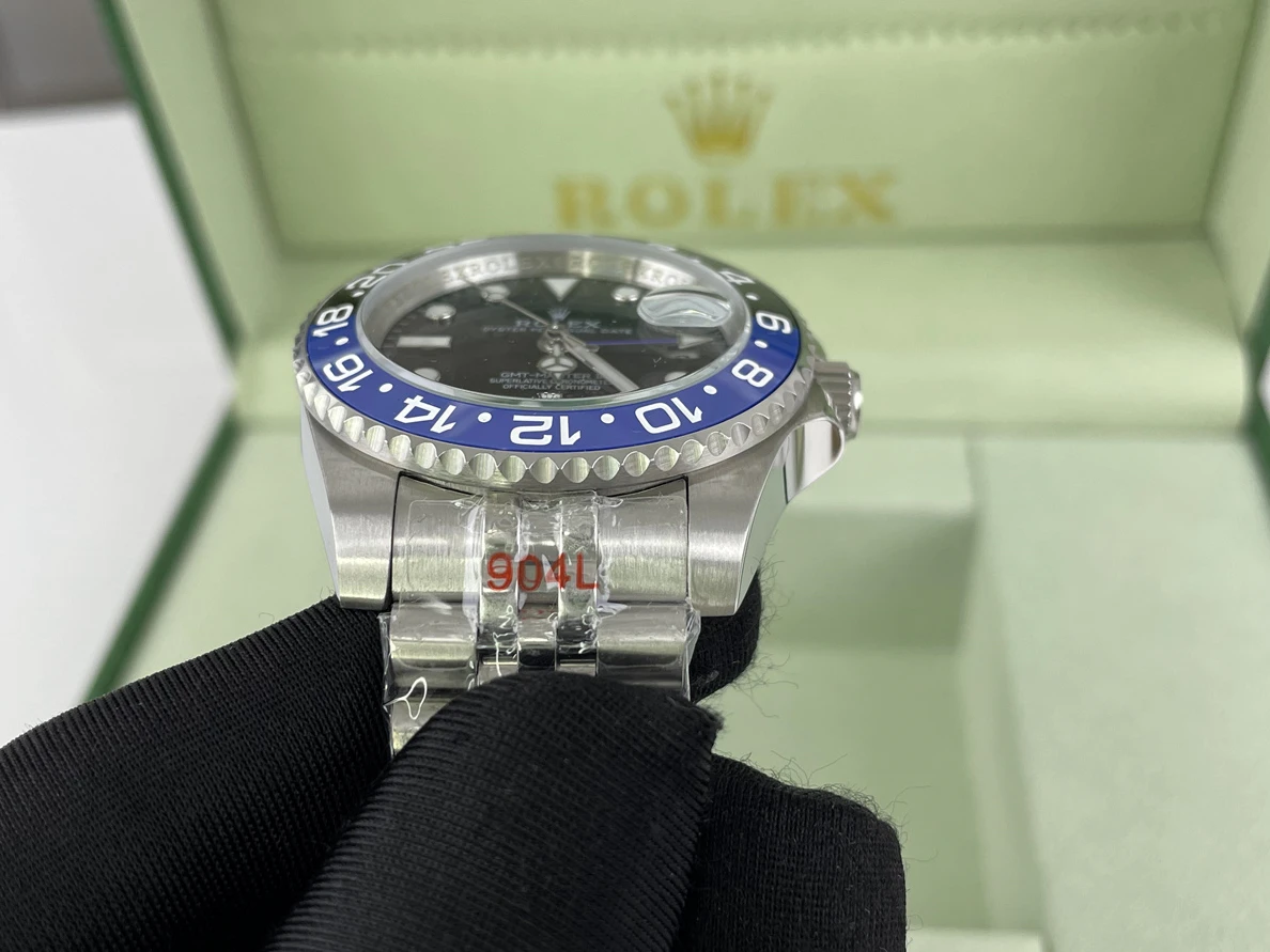 Rolex Black Blue Ghost watch (43 mm) Fashionable 304