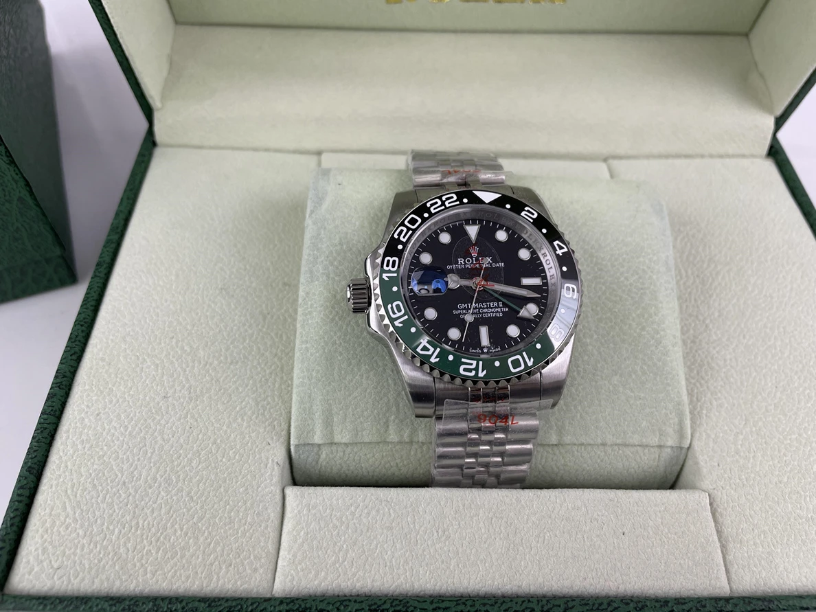 Rolex Oyster Perpetual Date Green Black (41MM) SmartChoice 322