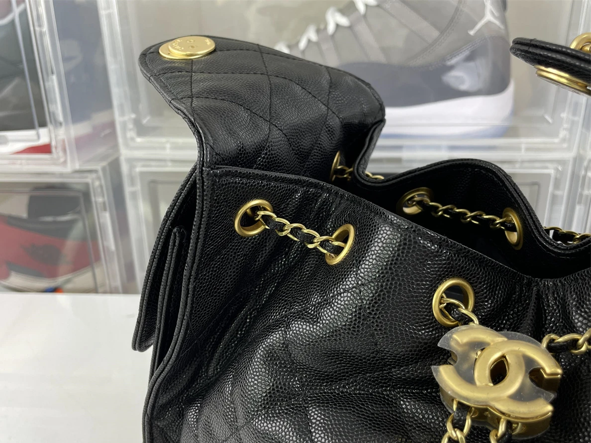 SmartChoice 1091 Chanel Black Hobo bag ( 30 x 26 x 14 cm) 226