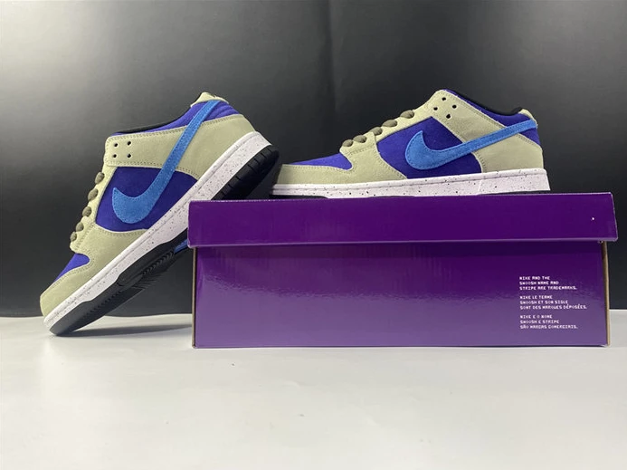 SmartChoice 8590 Nike SB Dunk Low ACG Celadon BQ6817- 2175