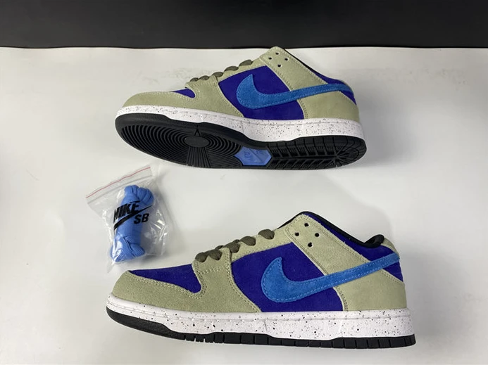SmartChoice 8590 Nike SB Dunk Low ACG Celadon BQ6817- 2175