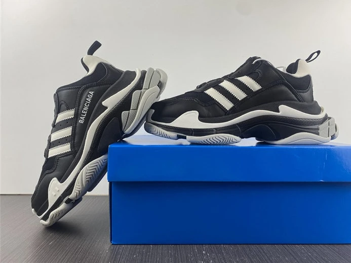 SmartChoice 9247 BLCG TRIPLE S SNEAKER 710021 W3RN3 3391