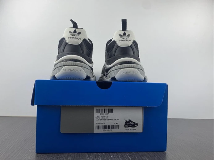 SmartChoice 9247 BLCG TRIPLE S SNEAKER 710021 W3RN3 3391