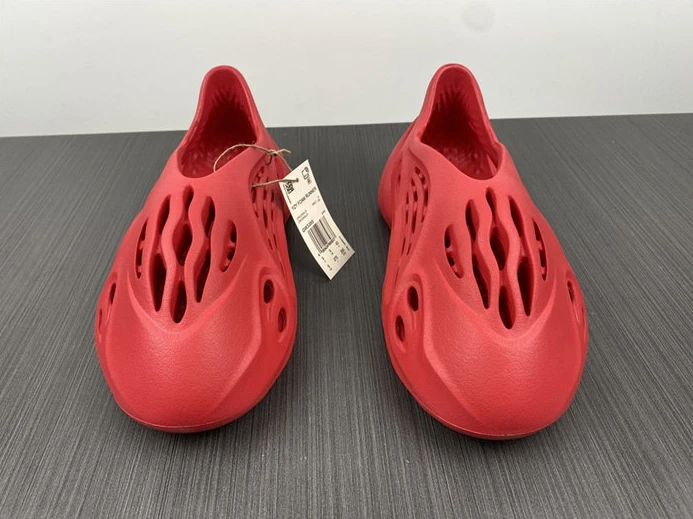 SmartChoice 9903 ADIDAS YEEZY Foam RNNR Vermillion CW 2872