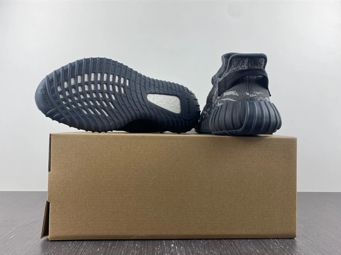 SmartChoice Adidas Yeezy 350 V2 ID4811 2877
