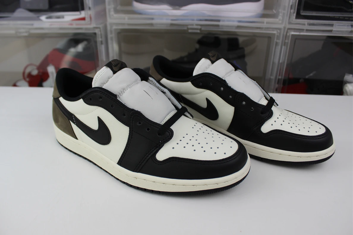 SmartChoice GOAT Air Jordan 1 Low OG “Mocha” 2024 version 568
