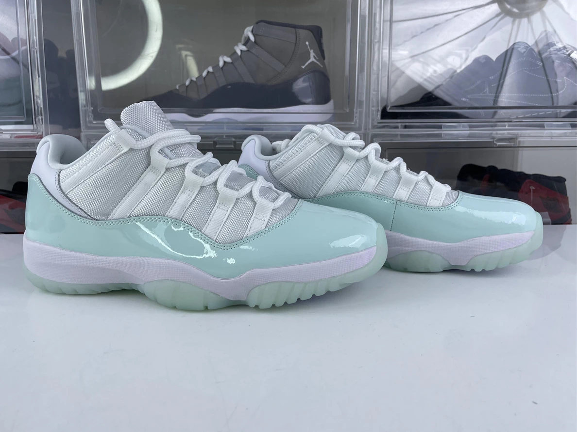 SmartChoice GOAT Air Jordan 11 Low “Igloo” 1038