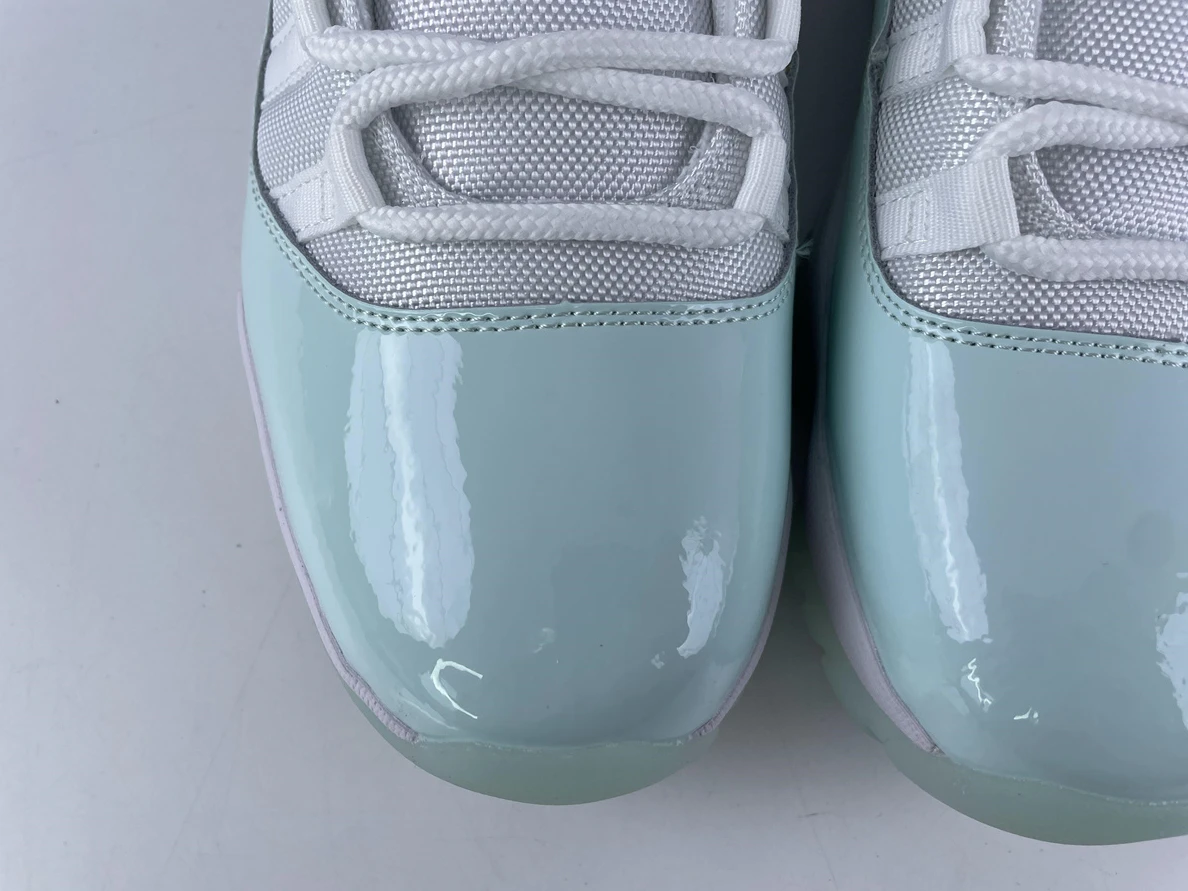 SmartChoice GOAT Air Jordan 11 Low “Igloo” 1038
