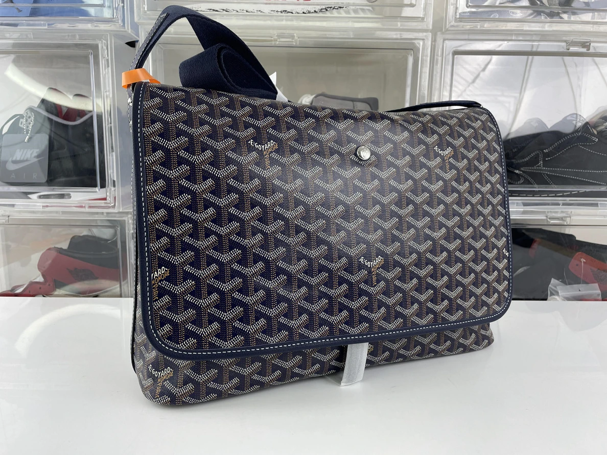 SmartChoice GOYARD Purple Citadin Postal bag ( 35x 26 x 7.5cm) 247