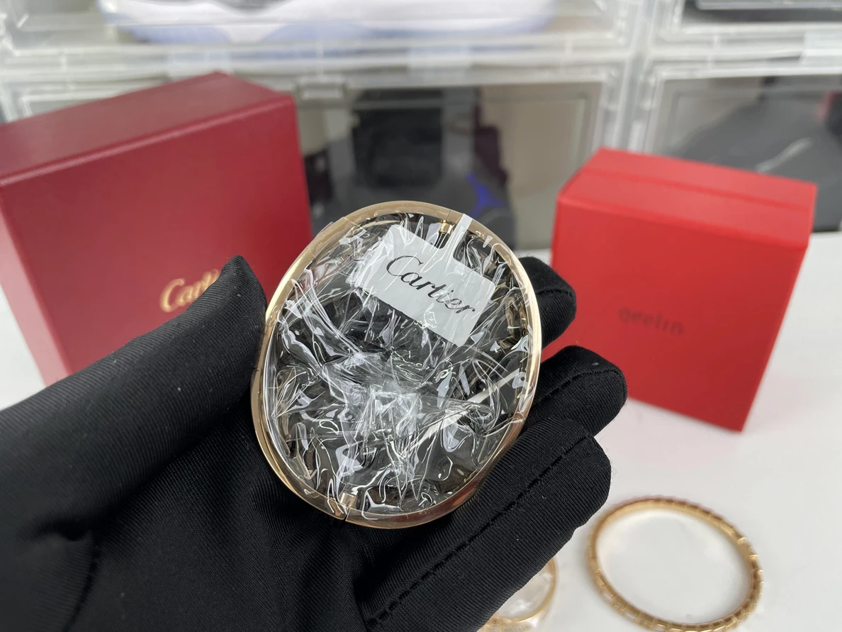SmartChoice Luxury Bracelets for ladies ( we get thunsands styles) 38