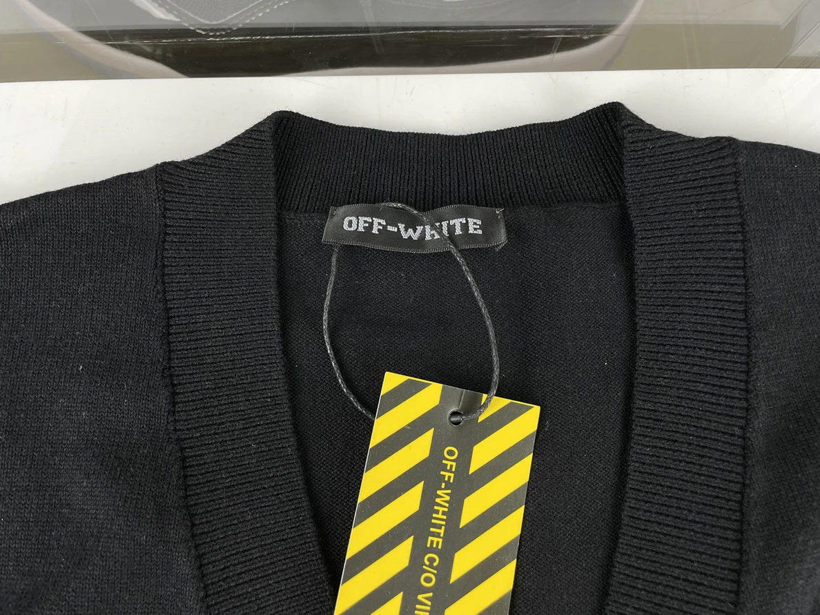 SmartChoice OFF-WHITE Black cardigan sweater 7