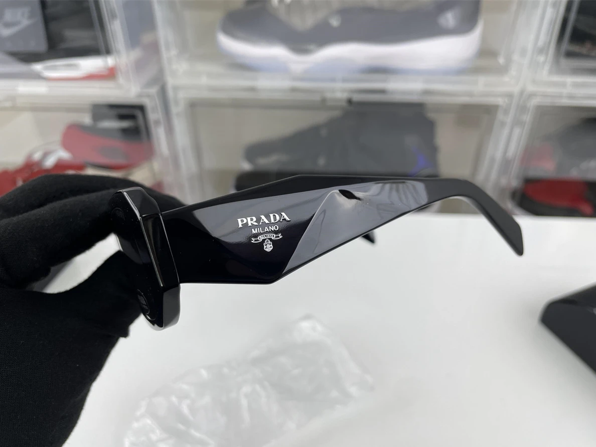 SmartChoice PRADA Black cool Sunglasses 377