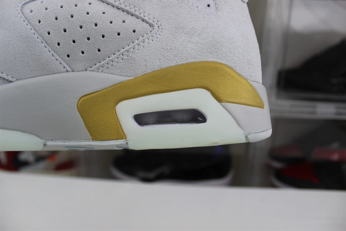 SportInspired 1430 GOAT Air Jordan 6 Craft Paris 978