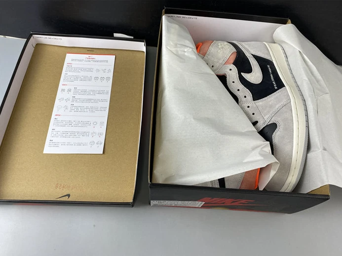 SportInspired 211 Jordan1 Retro Neutral Grey Hyper Crimson 555088- 550